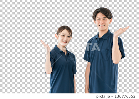 介護施設,病院,デイサービスで働くケアマネージャー,理学療法士,作業療法士の介護職員の男女スタッフ 136776352