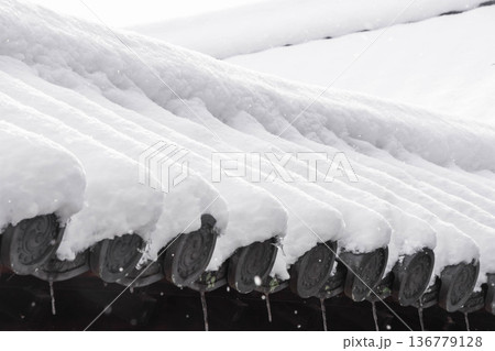 冬のイメージ　雪景色 136779128