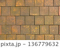 古い敷石のテクスチャ 136779632