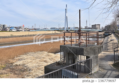 越谷散歩・瓦曽根溜井起点　越谷市瓦曽根 136779697
