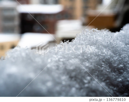 東京の雪 136779810