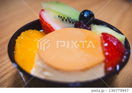 フルーツパフェ 136779947