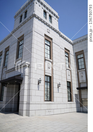 善光寺近くの地方銀行 136780793