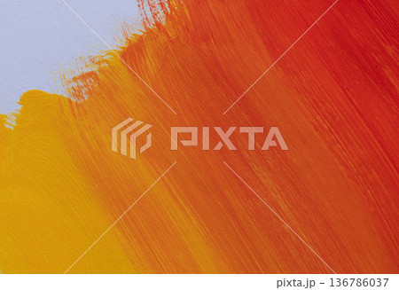 オレンジ色の暖かい色の背景 136786037