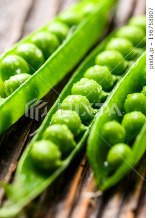 Fresh green peas in pod close up 136788807