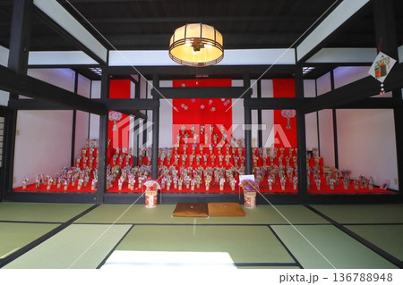 うすき雛人形（お休処・旧真光寺・二王座歴史の道・臼杵市） 136788948