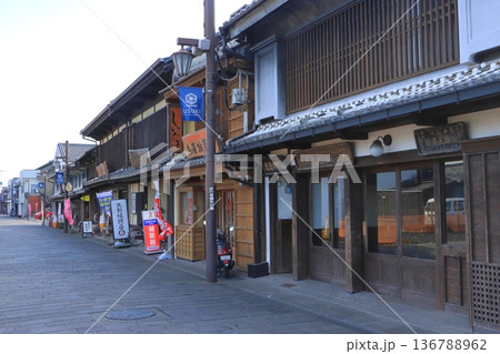 八町大路（商店街・臼杵市） 136788962