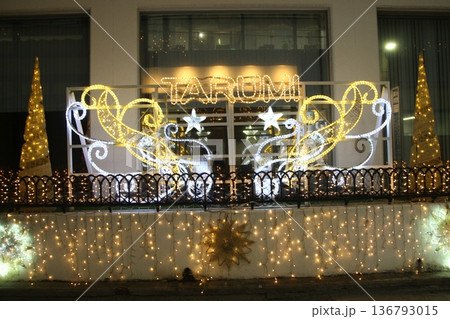 神戸垂水駅前に新観光名所誕生 136793015