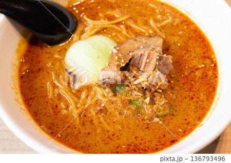 美味しいタンタン麺 136793496