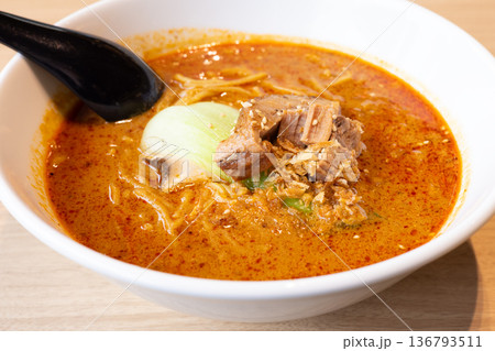 美味しいタンタン麺 美味しいタンタン麺 136793511