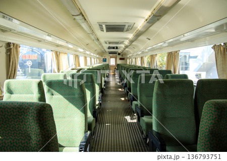 小倉総合車両センターで展示されている485系電車の車内 136793751