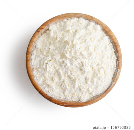 Rice flour in wooden bowl Rice flour in wooden bowl 136793886