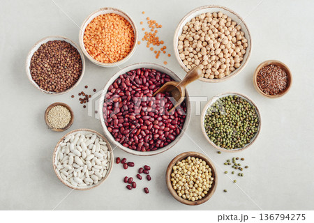 Various legumes, lentils, chickpeas, and beans 136794275