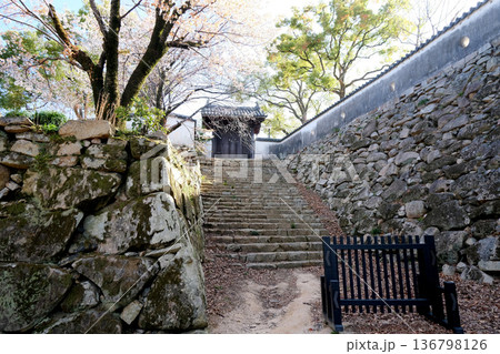 岡山県岡山市_岡山城_六十一雁木上門3_2025年3月 136798126