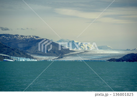 spegazzini glacier los glaciares park argentina spegazzini glacier los glaciares park argentina 136801825
