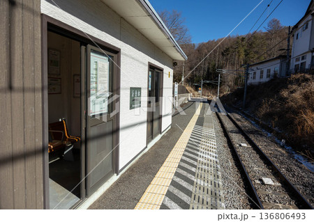 JR吾妻線　袋倉駅 136806493