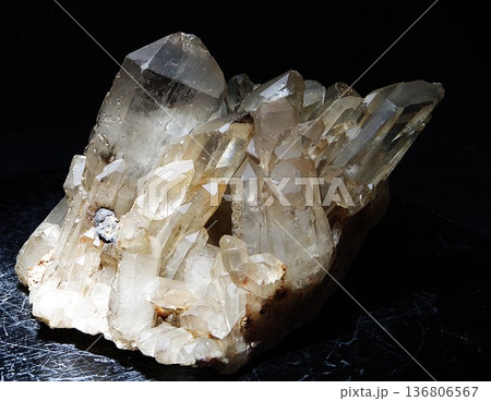 水晶 水晶 136806567