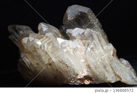 水晶 136806572