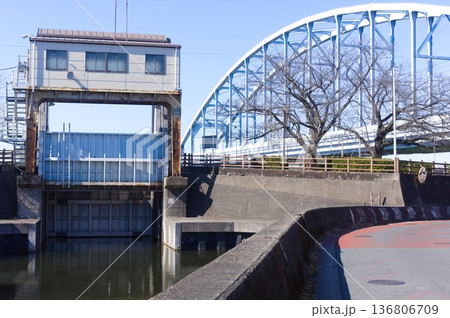 千葉県浦安市境川西水門周辺2026年2月 千葉県浦安市境川西水門周辺2026年2月 136806709