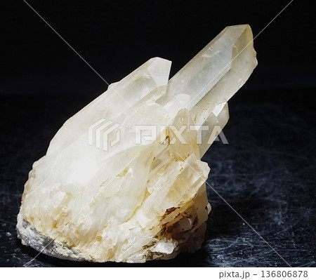 水晶 水晶 136806878