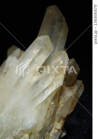 水晶 136806879