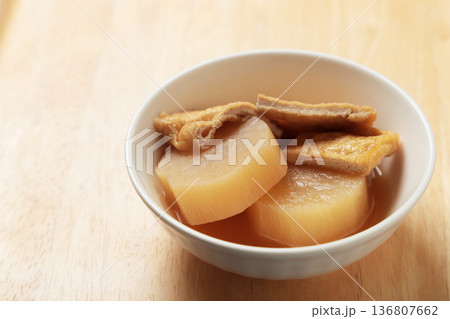 大根と油揚げの煮物 大根と油揚げの煮物 136807662