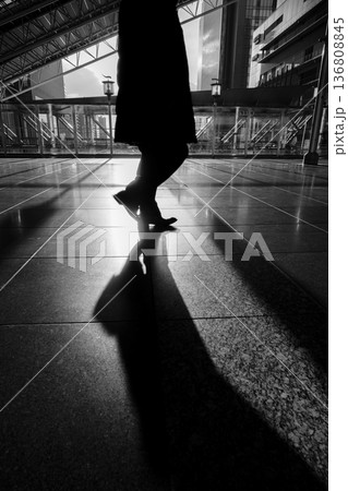 大阪市　梅田の風景 136808845