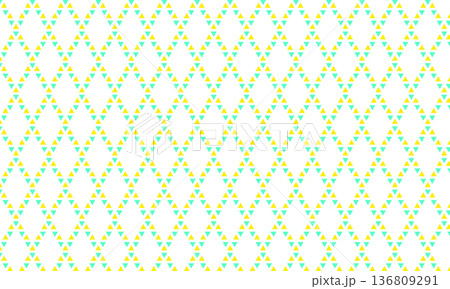 黄色と緑の三角形でできたアジア風の縦に長いひし形の網目模様 136809291
