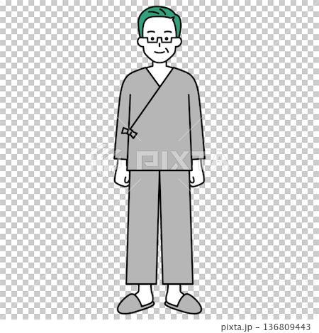 病院の検査着の中年の男性(全身) 病院の検査着の中年の男性(全身) 136809443