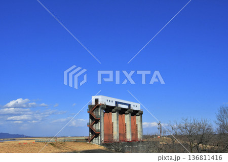 渡良瀬調節池第一排水門_02 136811416