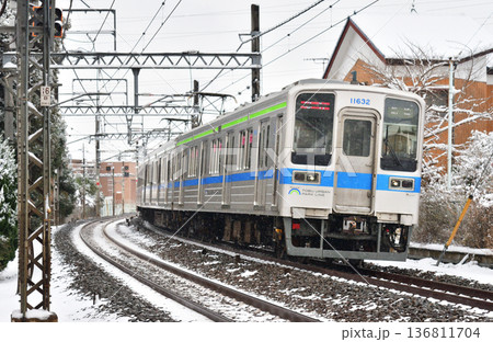 鉄道 私鉄・降雪の東武野田線 10000系 11932F 鉄道 私鉄・降雪の東武野田線 10000系 11932F 136811704