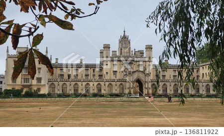 this is building surrounding Cambridge university this is building surrounding Cambridge university 136811922