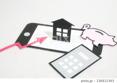 住宅についてスマホで調べるイメージ④ 住宅についてスマホで調べるイメージ④ 136812363