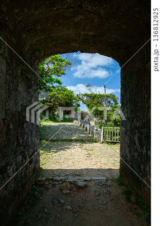 世界文化遺産・中城城跡 136812925