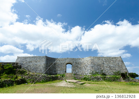 世界文化遺産・中城城跡 136812928