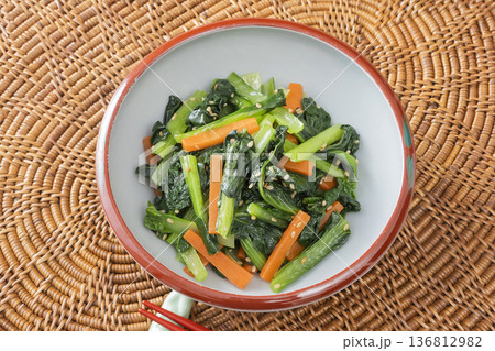 ちぢみ雪菜のナムル 136812982