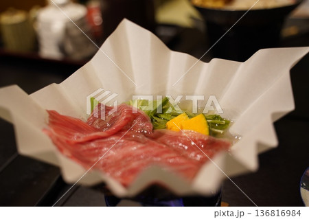 牛のすき焼き 牛のすき焼き 136816984