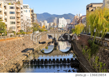 長崎市　長崎の人気観光スポット　眼鏡橋 136819854