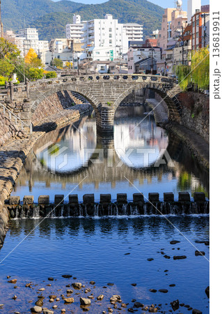 長崎市　長崎の人気観光スポット　眼鏡橋 136819911