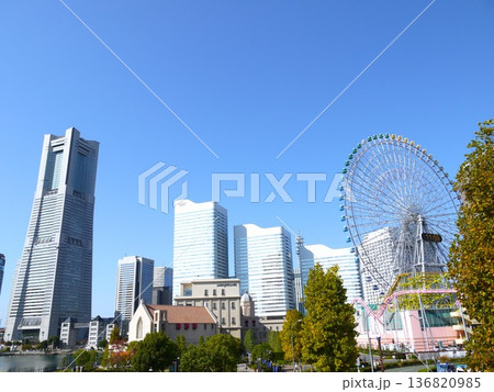 青空が広がるみなとみらい 青空が広がるみなとみらい 136820985