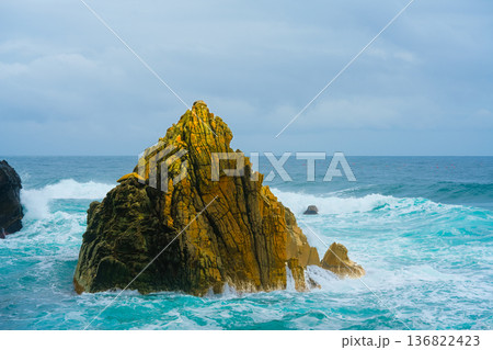 Waves of the East Sea crash against the breakwater and rocky shore, South Korea Waves of the East Sea crash against the breakwater and rocky shore, South Korea 136822423