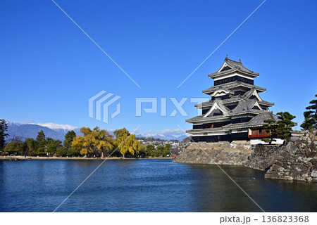 国宝松本城 136823368