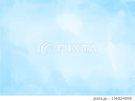やわらかいブルーの水彩背景テクスチャ素材 136824009