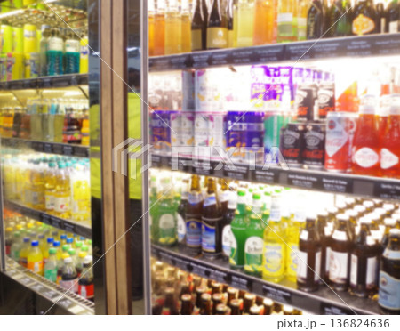 店舗 販売機 飲み物販売 飲食コーナー 136824636