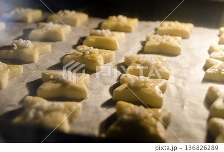 Biscuits in a baking oven Biscuits in a baking oven 136826289