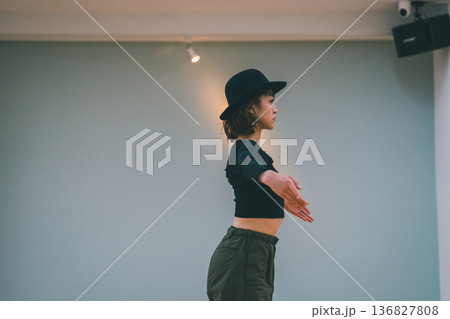 dance practice 136827808