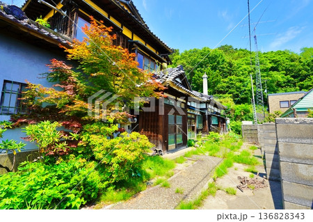 小樽市指定歴史的建造物 第55号　旧嶋谷汽船（株）社長宅 136828343