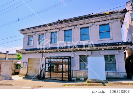 小樽市指定歴史的建造物 第72号　旧小堀商店 136828808