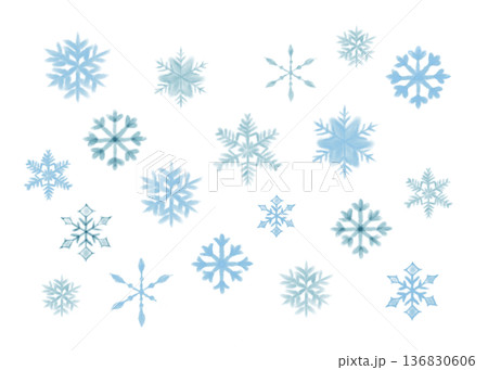 水彩の色々な形の雪の結晶のイラストです。 136830606