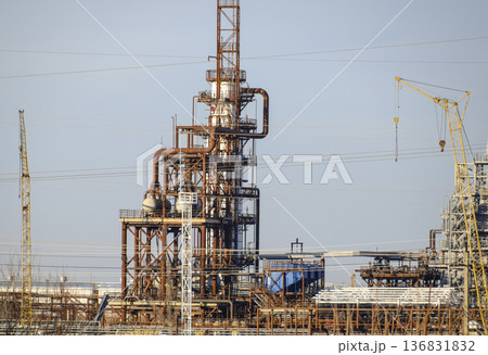 The column of deep processing of fuel oil. A furnace for heating fuel oil. Processing of fuel oil. Oil refining. The column of deep processing of fuel oil. A furnace for heating fuel oil. Processing of fuel oil. Oil refining. 136831832